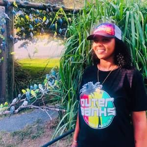 Meet your Posher, Samy